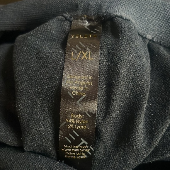 YELETE Black Leggings - Picture 5 of 5